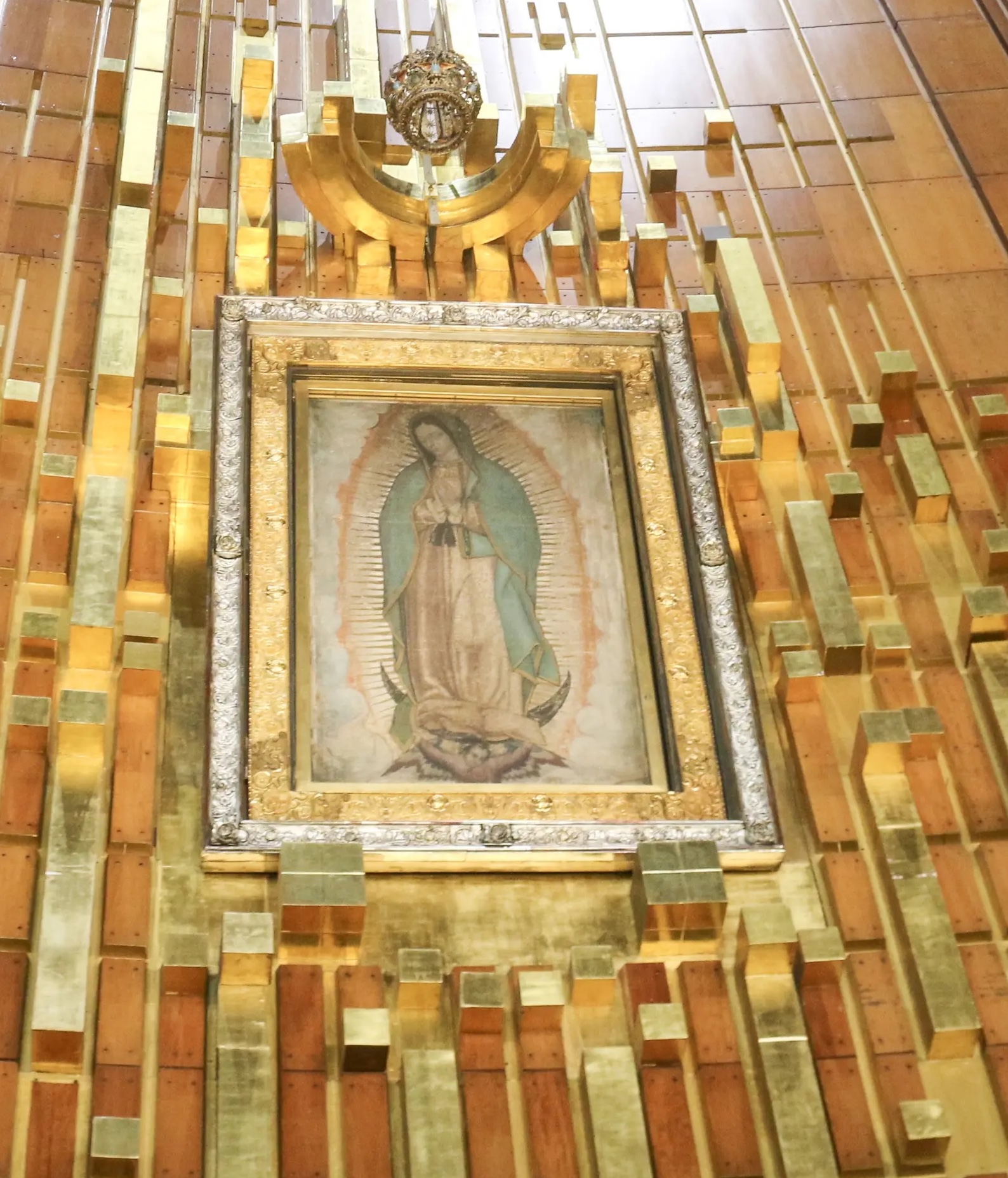 Our Lady of Guadalupe — the miraculous tilma at the Basilica